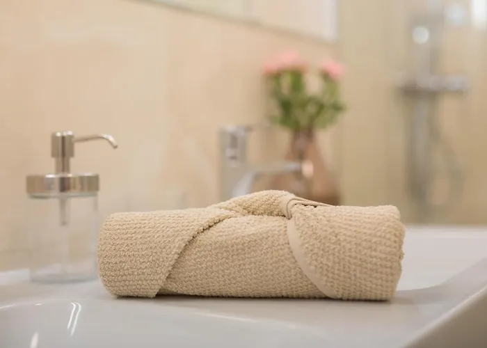Panni Stylish Two Bedroom Flat By Andrassy Street ブダペスト