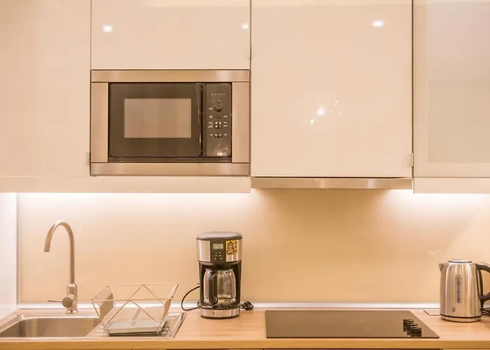 アパート Panni Stylish Two Bedroom Flat By Andrassy Street ブダペスト