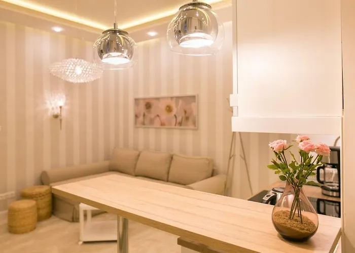 アパート Panni Stylish Two Bedroom Flat By Andrassy Street ブダペスト